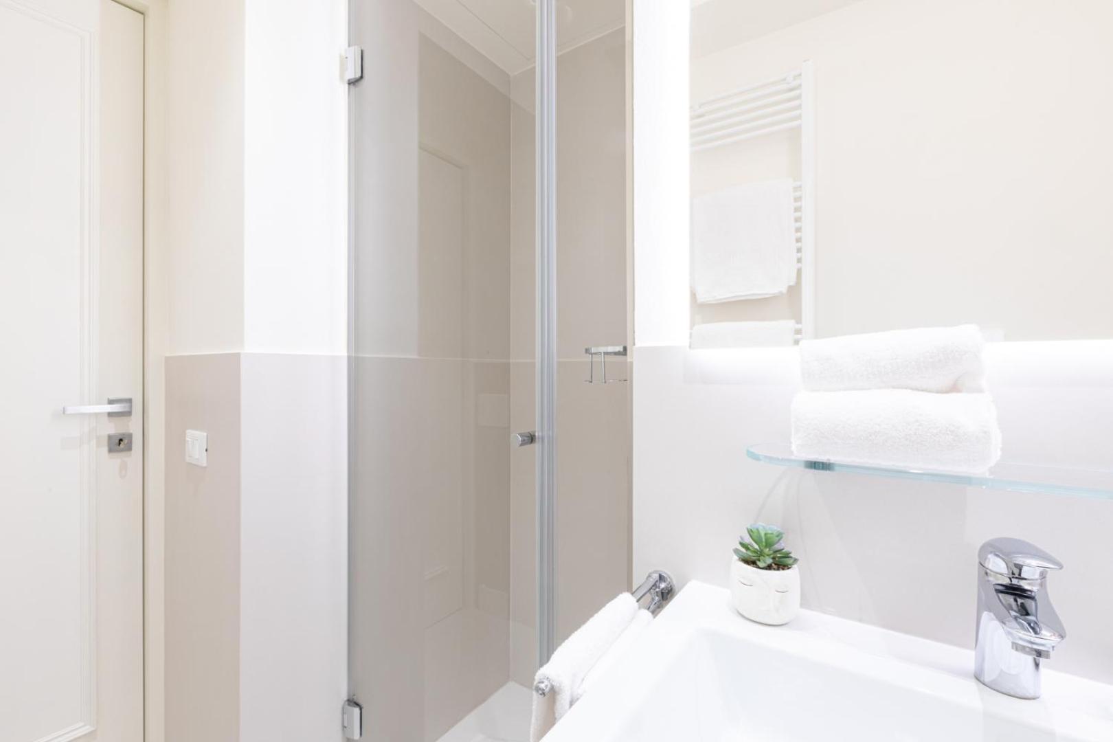 Centrale Suite With Balcony - Top Collection Mailand Exterior foto